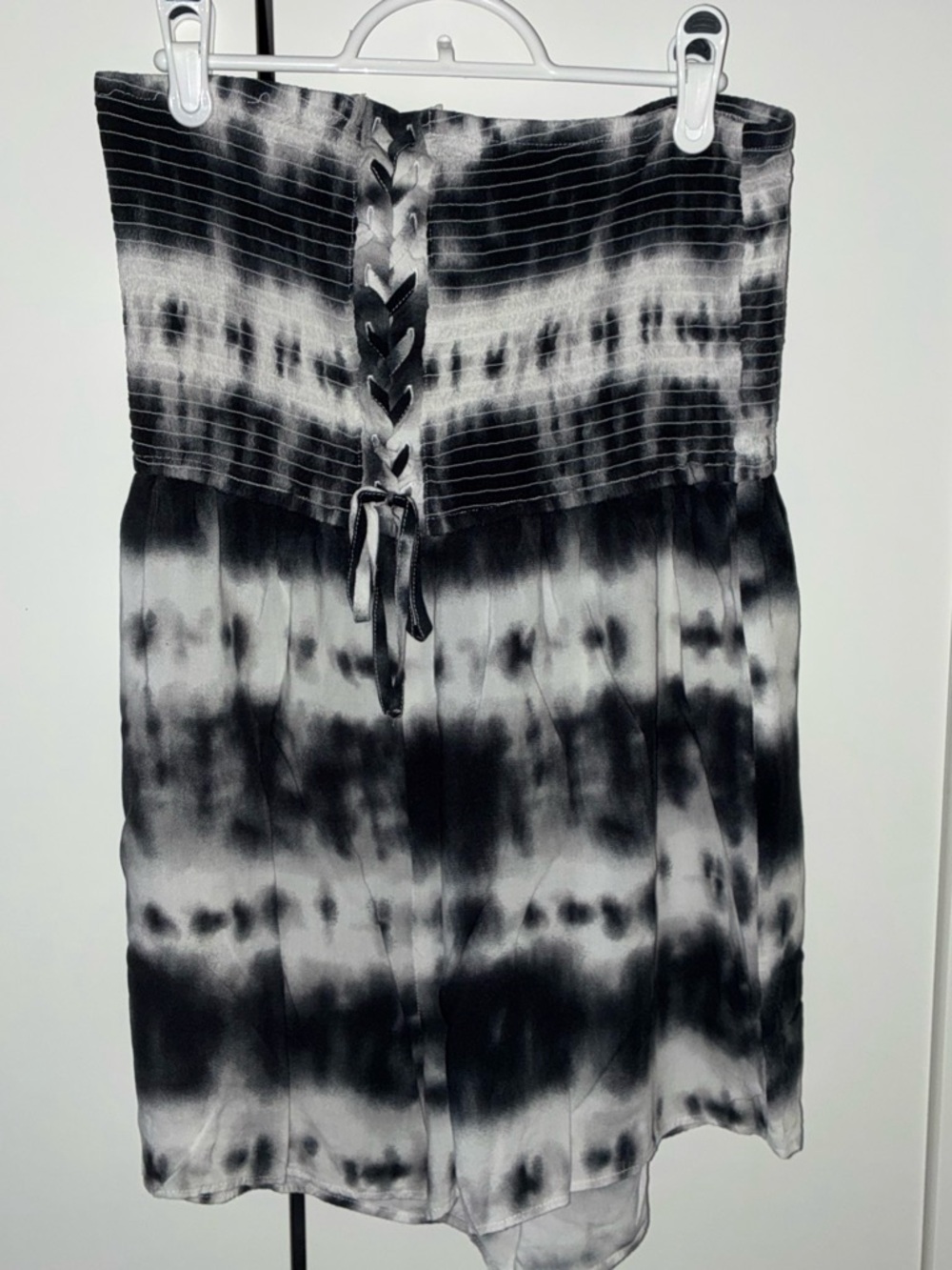 Strapless Tie-Detailed Black & White Tie-Dye Romper